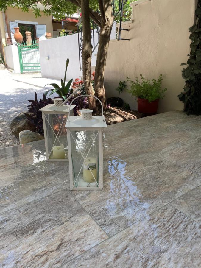 Libera Private Rooms Parga Exterior foto